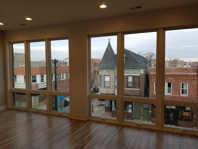Photo - 2886 N Milwaukee Ave Unidad 3