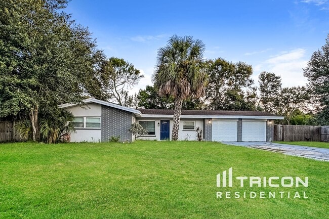 Building Photo - 1556 Barry Rd Rental