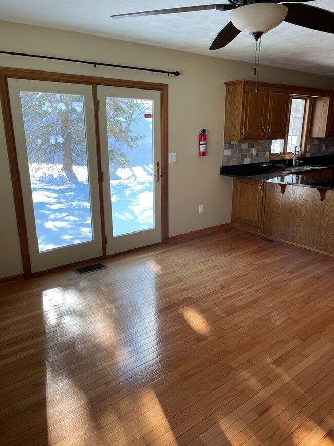 Photo - Spacious 3 Bedroom Ranch with finished basement available July!