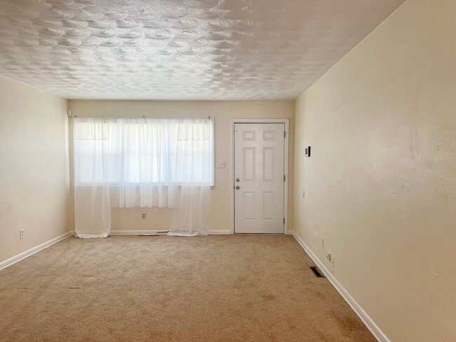 Photo - 718 Powhatan Pkwy