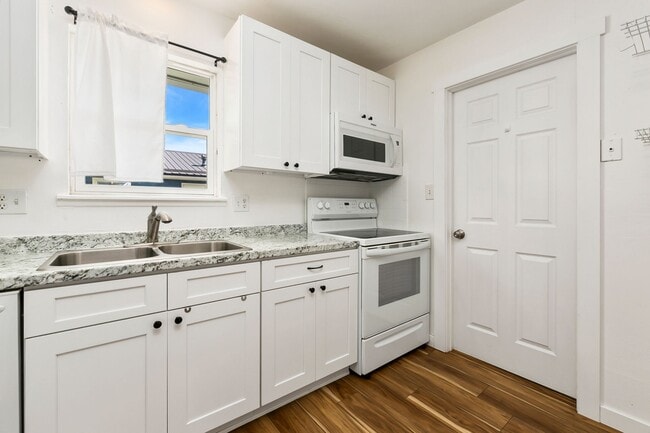Photo - 4041 Goodell Ln Unit 7