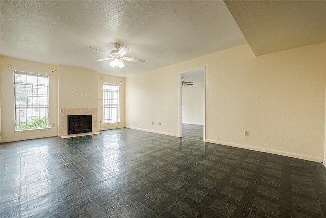 Photo - 6606 De Moss Dr Unit 1212