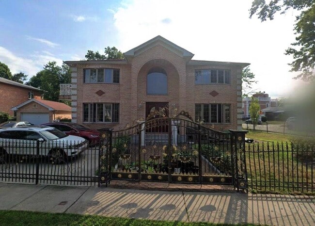 Building Photo - 66-06-6251 251st St