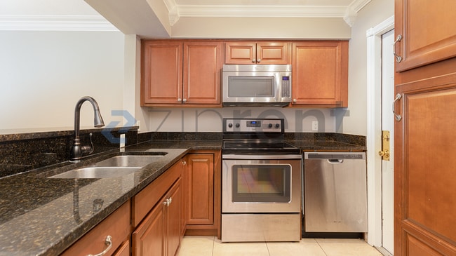 Photo - 1123 Elmwood St