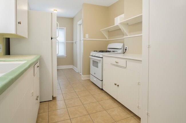 Photo - 6113 Ave Q 1/2