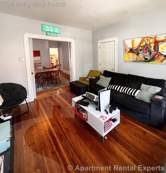 Photo - 37 Charnwood Rd Unit #1