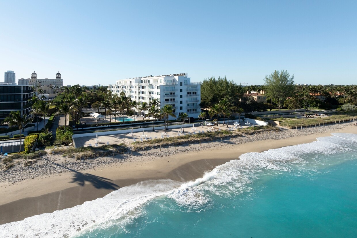 Photo - 170 N Ocean Blvd (Palm Beach, FL)