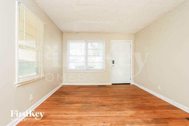 Photo - 297 Reed St