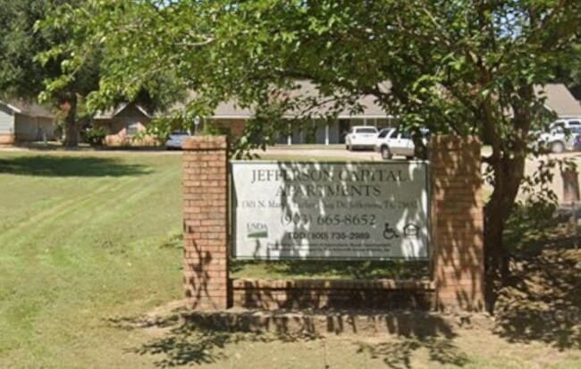 Photo - 1303 Martin Luther King Dr