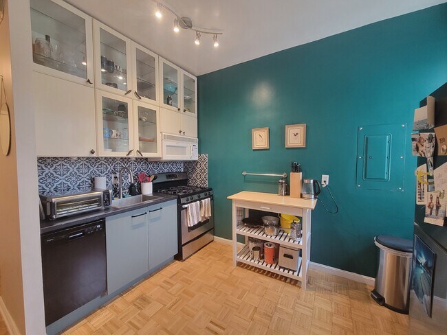 Photo - 1851 Columbia Rd NW Unit Apt 706