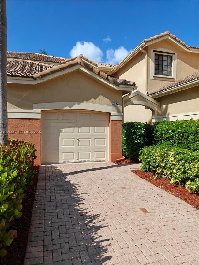 Building Photo - 4126 Forest Dr