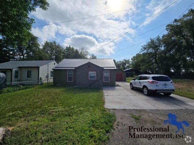 Building Photo - 3 bedroom in Billings MT 59101 Rental