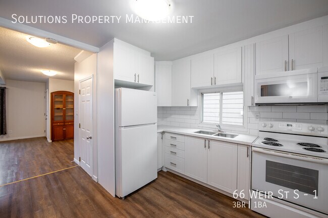 Photo - **Newly Renovated 3 Bedroom Main Floor Unit** Unit 1