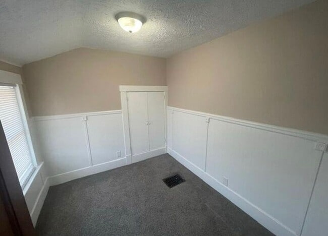 Photo - 120 N 9th St Unit EM Duplex - B