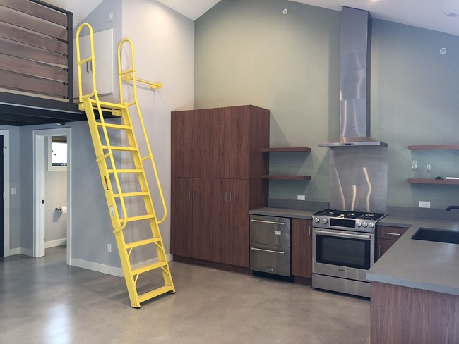 Building Photo - 4217 McFarlane Ave Rental