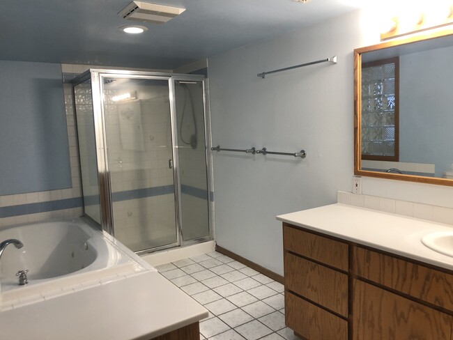 Photo - 1200 NE McGee St Apartments Unit A