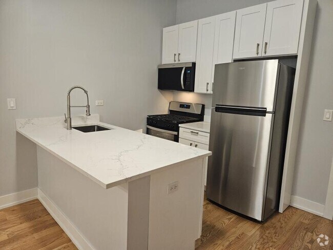 Building Photo - 1 bedroom in Chicago IL 60642 Unit 1R Rental