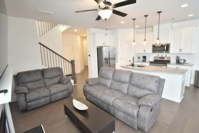 Photo - 24 Caison Dr