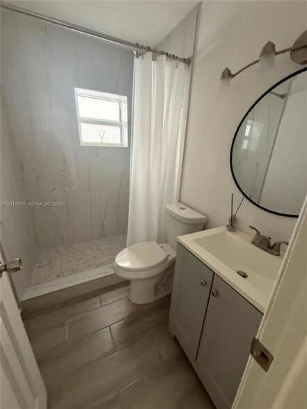 613 NW 15th Ave Unit 1