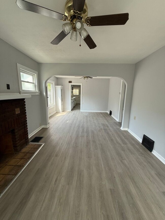 Photo - 3bd Single Euclid