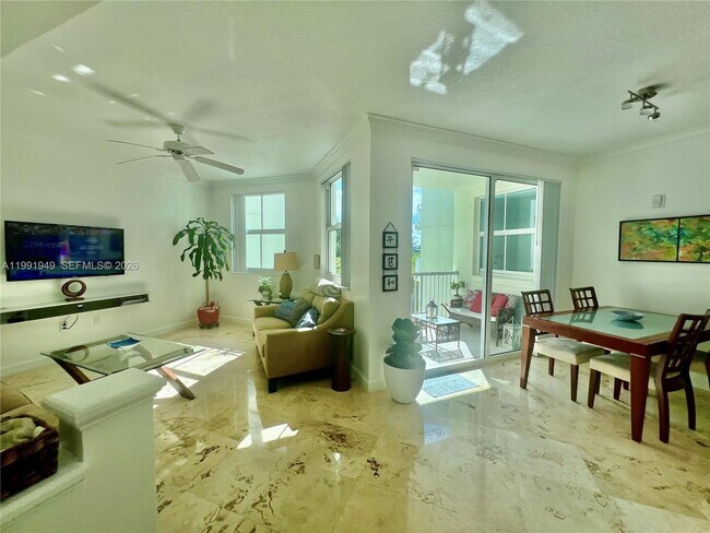 9172 Collins Ave Unit 305