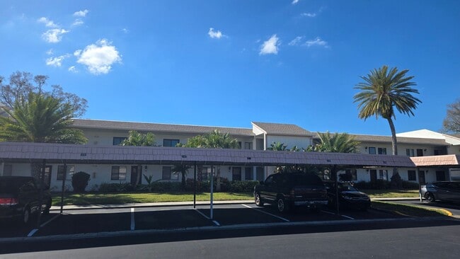 Photo - Nice 2/2 in the Gated East Lake Woodlands community