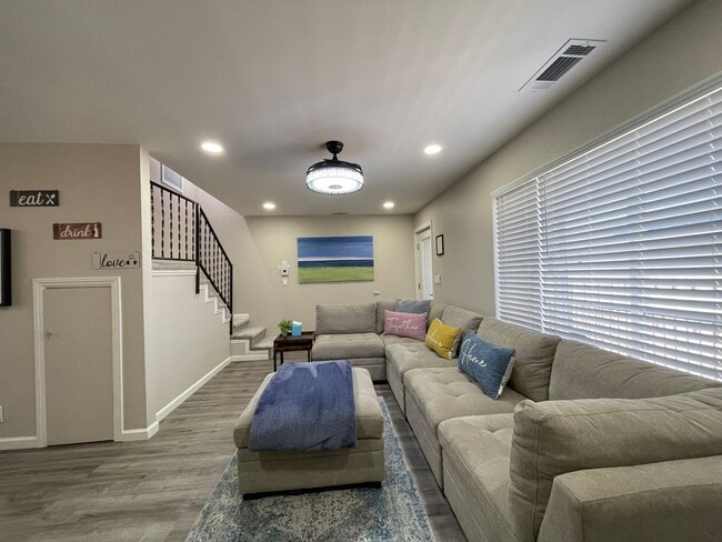 Photo - 721 A,B,C Unit 721A
