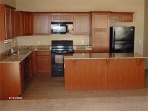 Photo - 637 N Longfellow Ln