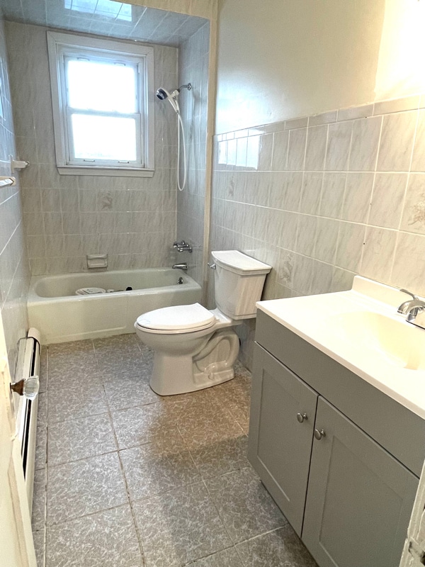 Photo - 377 Brook St Unidad 1st Floor