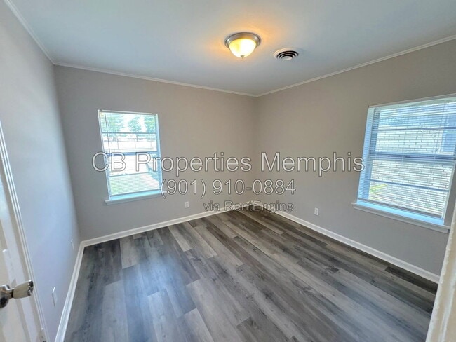 Photo - 310 Jones St
