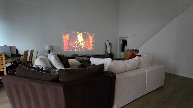 Photo - 44 Abbey Ln Unit 1