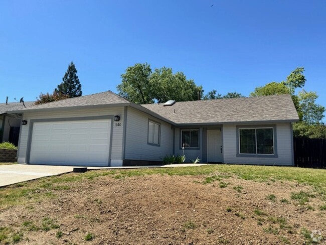 Building Photo - North Hilltop 3 Bedroom Home AVAILABLE FOR...