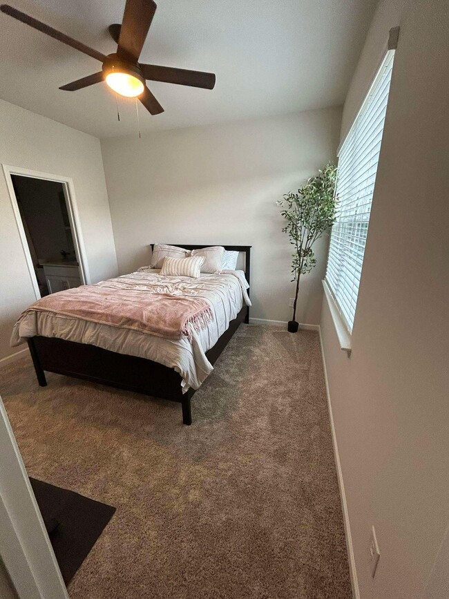 Photo - 6021 Caprera Way