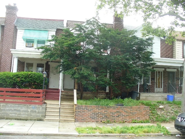 Building Photo - 5143 Akron St Rental