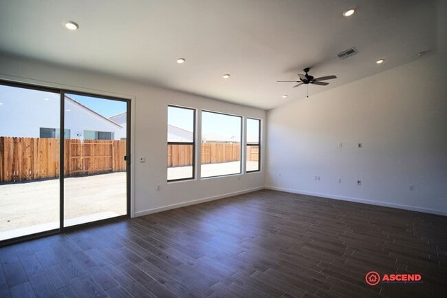 Photo - Stunning Newly Built Home in the Southwest!
