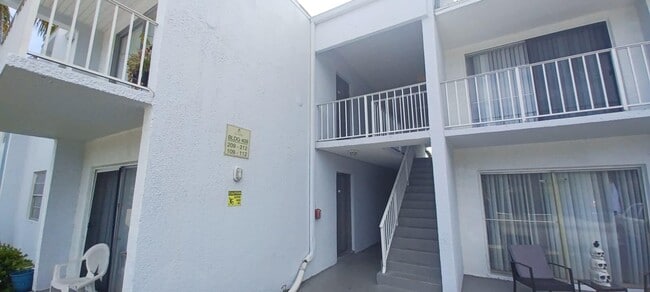 Building Photo - 409 Executive Center Dr Unit 209 Rental