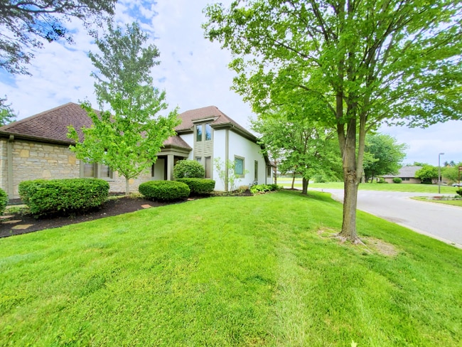 Photo - 5990 Kirkwall Ct W
