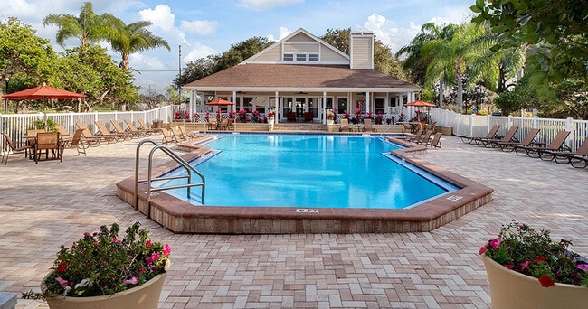 Promenade at Summer Trace Apartments