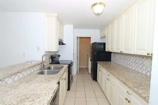 Photo - 10639 Braes Bend Dr Unit True