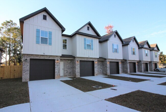 Gorgeous 3 Bedroom Townhome in Fort Walton... - Gorgeous 3 Bedroom Townhome in Fort Walton...