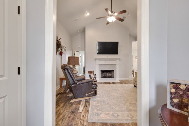 Photo - 304 Bald Eagle Dr