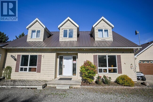 Photo - 20061 Willoughby Rd