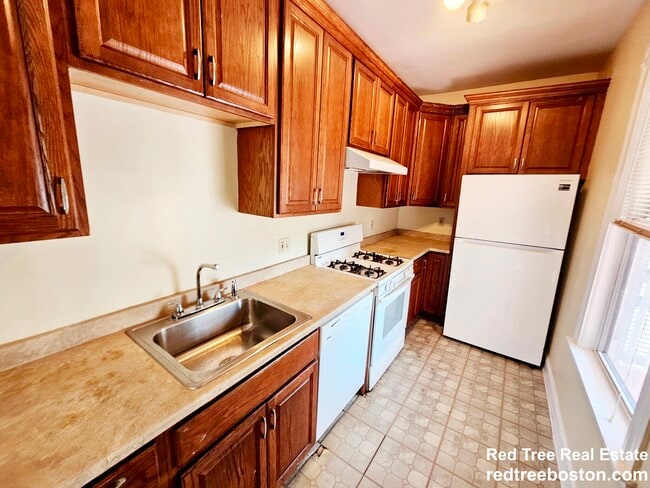 Photo - 243 Callender St Unit 2