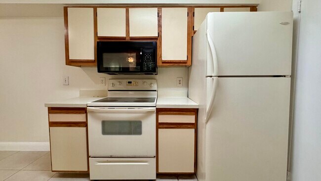 Photo - 9999 Summerbreeze Dr Unidad 405