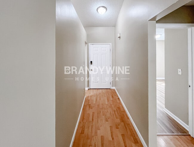 Photo - 7901 Winterwood Cir N