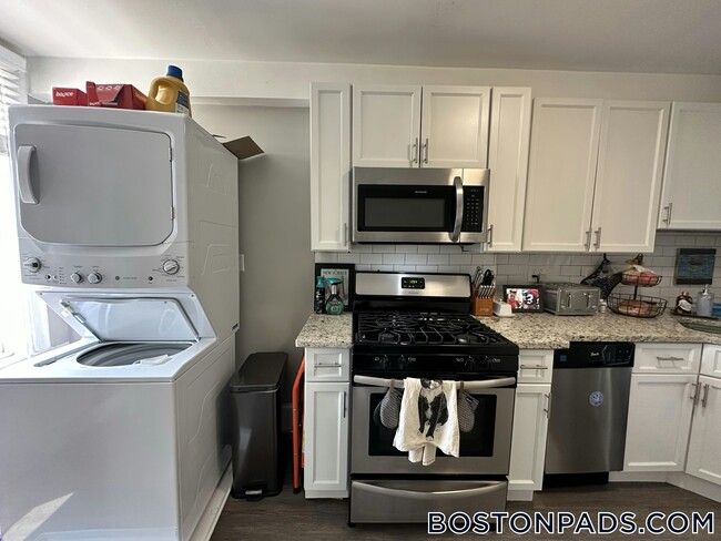 Photo - 133 Eutaw St Unit 3