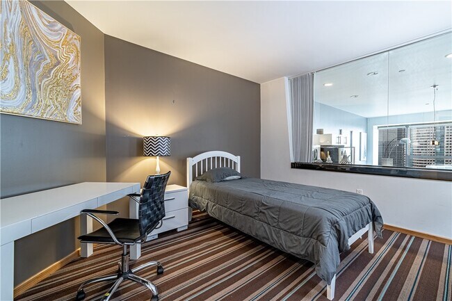 Photo - 1100 Wilshire Blvd Unidad 3106