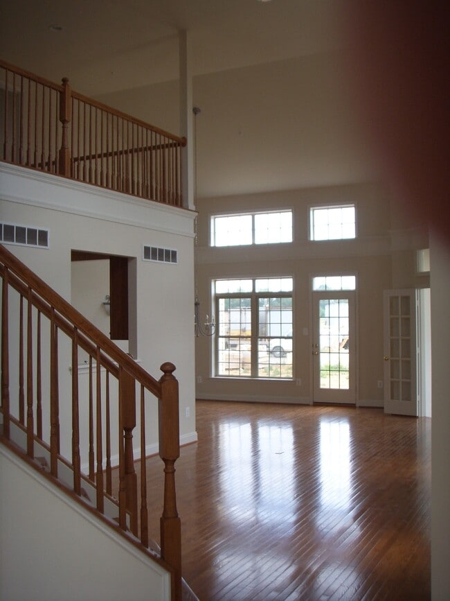3017 Sanctuary Ln