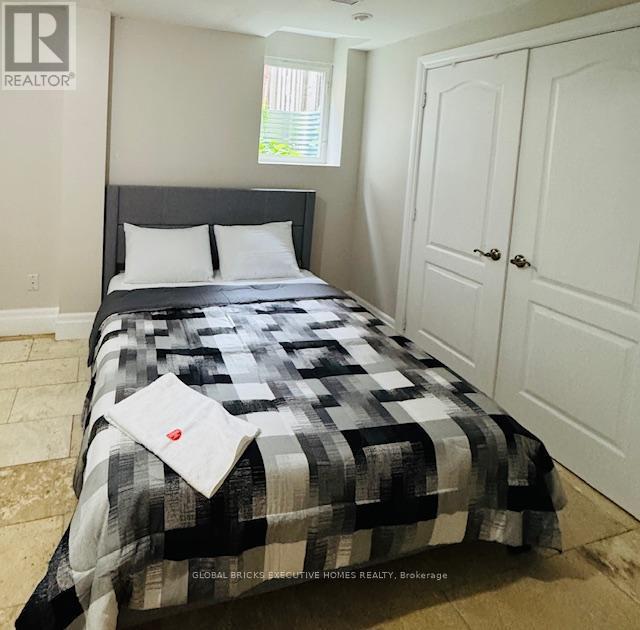 Photo - 4562 Penhallow Rd