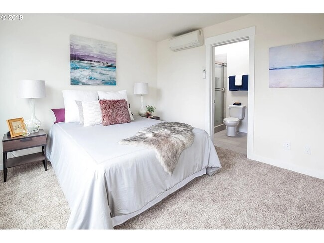 Photo - 8816 N Edison St